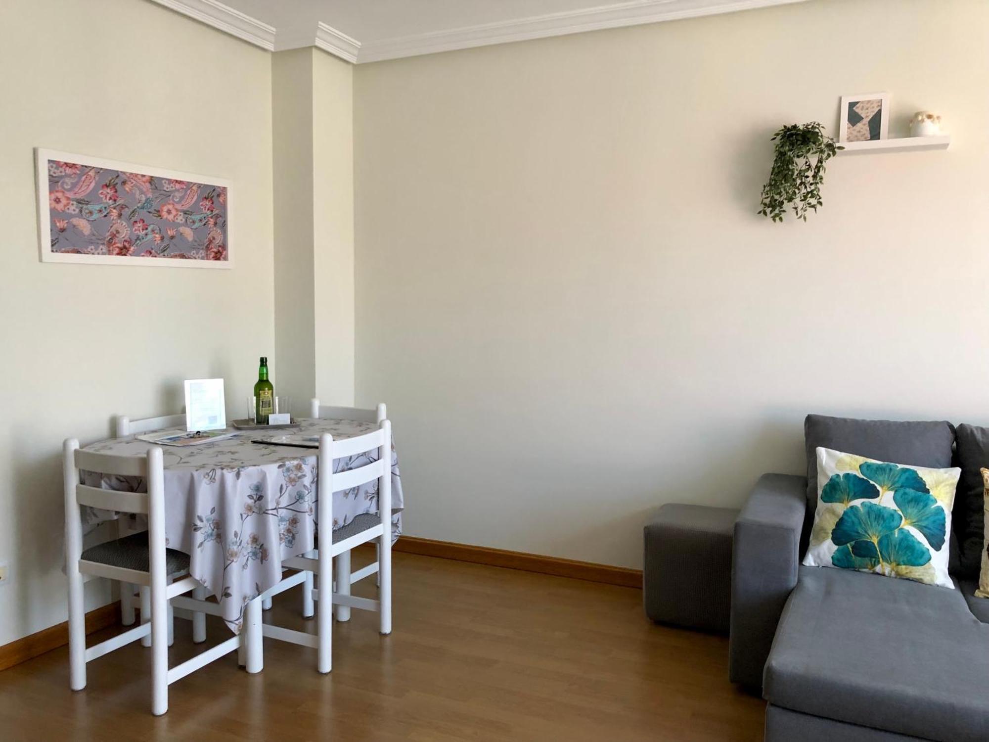 Apartamentos Schultz Хихон Екстериор снимка